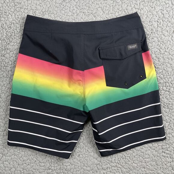 Volcom Board Shorts Men 31 Striped Mod Tech Quarta Fade Pockets Drawstring Swim - Picture 8 of 10